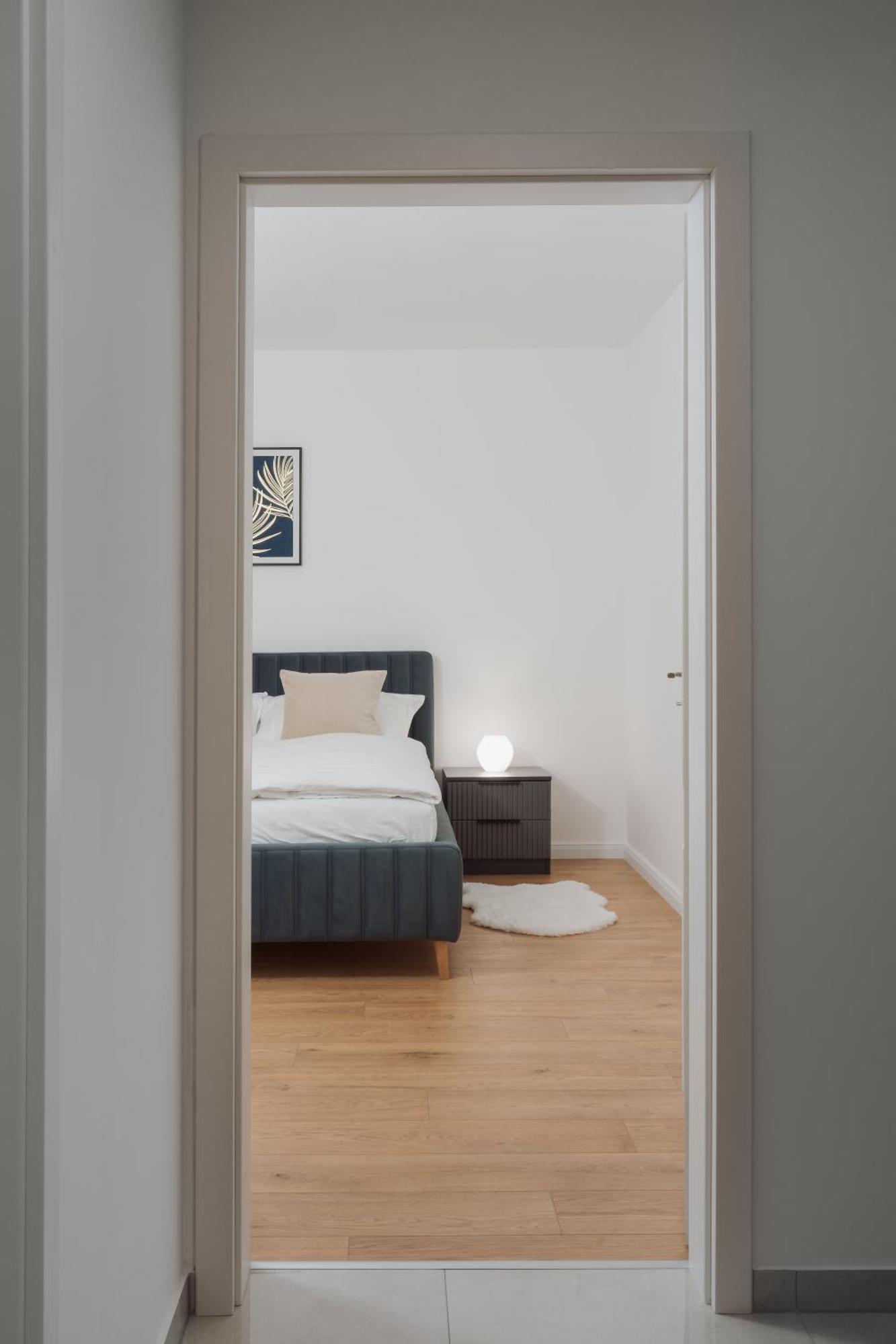 Azure - Cozy Center With Balcony Prag